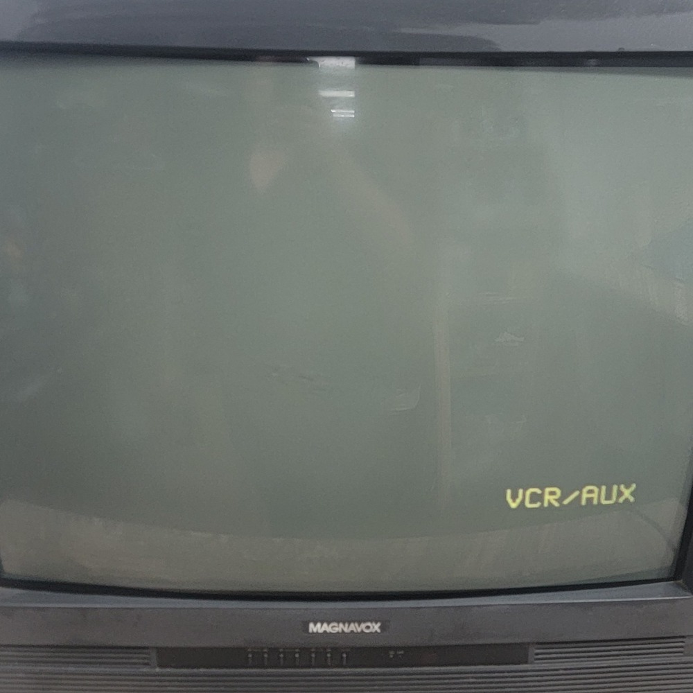 Magnavox 27TSC6 0101 27 inch CRT TV Retro Gaming Television August 1994 Black